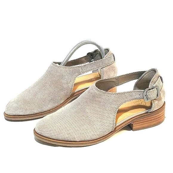 Crown Vintage.  - Picture 1 of 8